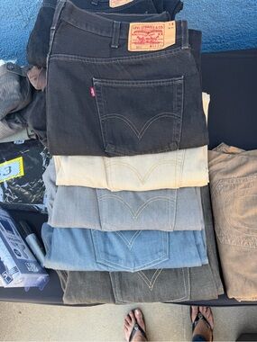 Levi's Jeans Stack in Black, Cream, Light Gray, Blue, Charcoal